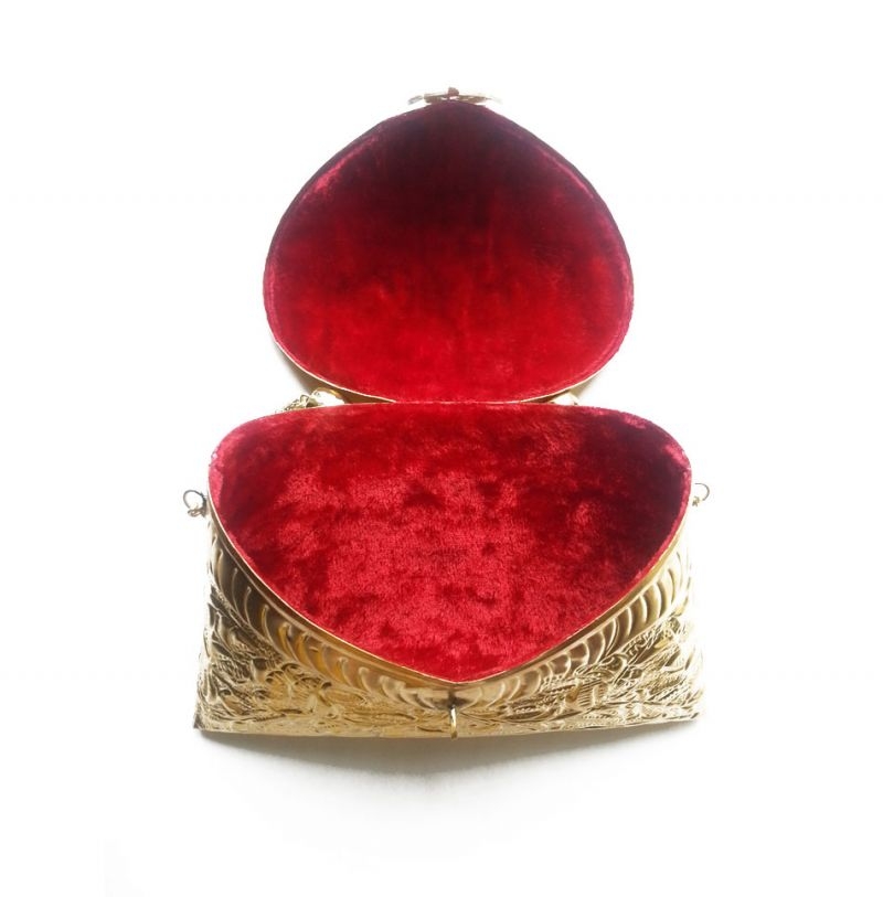 bolso de laton labrado dorado online